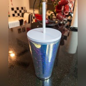 🔥BRAND NEW IRADESANT STRABUCKS 16oz